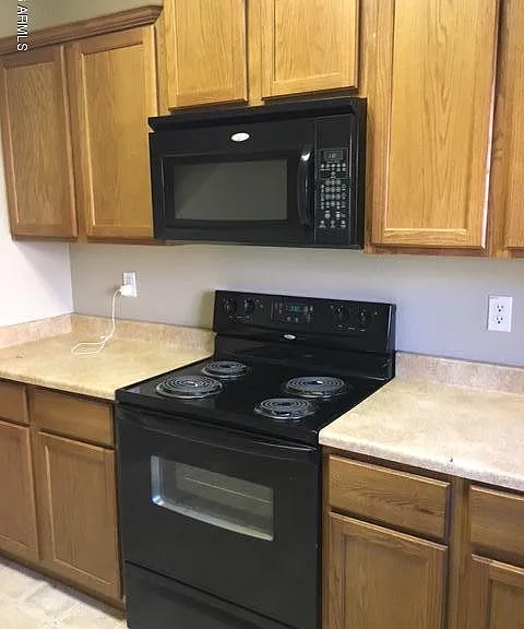 17730 W Banff Ln — Photo 17