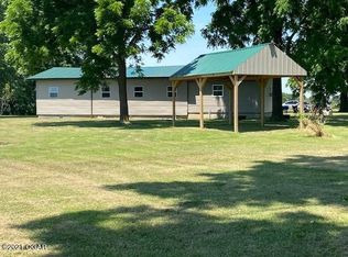 17737 Spruce Dr, Neosho, MO 64850