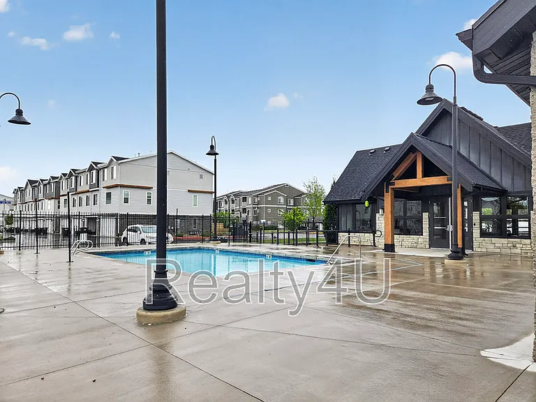 1454 S 520 W — Photo 21
