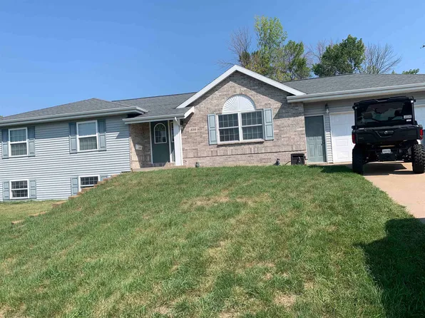 230 Rita Ave, Dickeyville, WI 53808