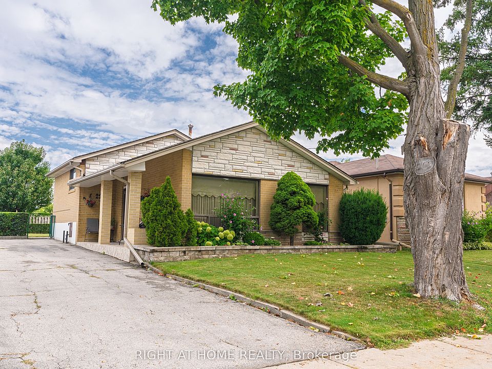 1st image of 22 Monterrey Dr