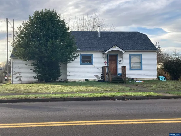310 W Oak St, Lebanon, OR 97355