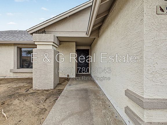 5th image of 915 W Diamond Dr