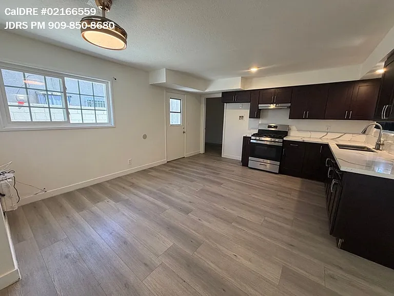 447 Gendel Dr — Photo 2