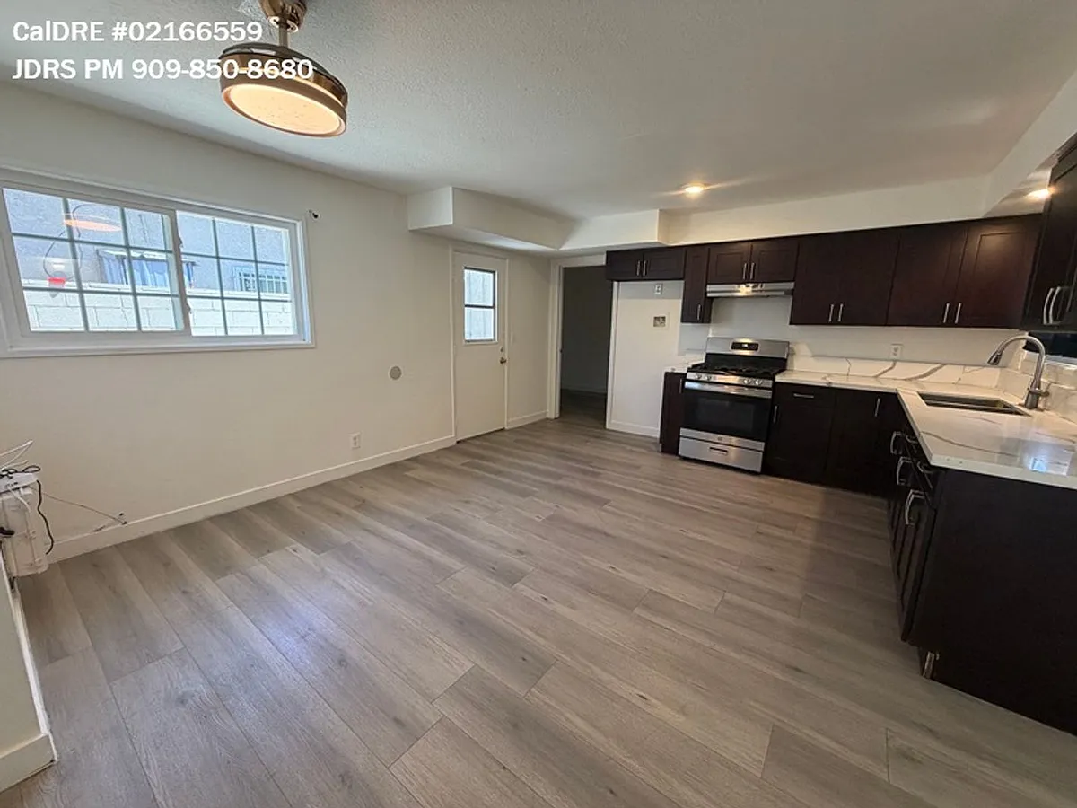 Building Photo - 447 Gendel Dr
