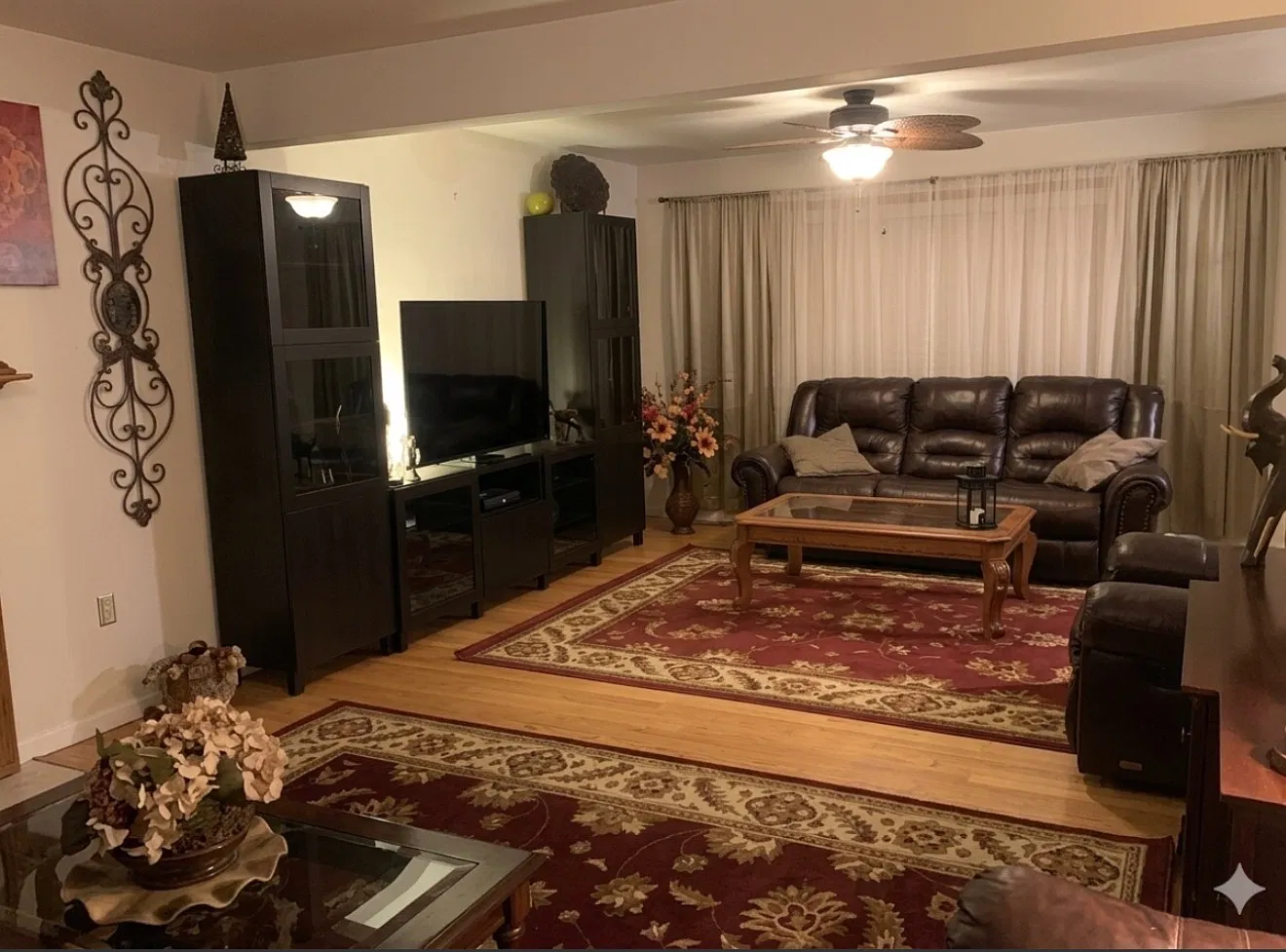 3 bed, 2.5 bath, 1800 sqft, $2,600 — Photo 3
