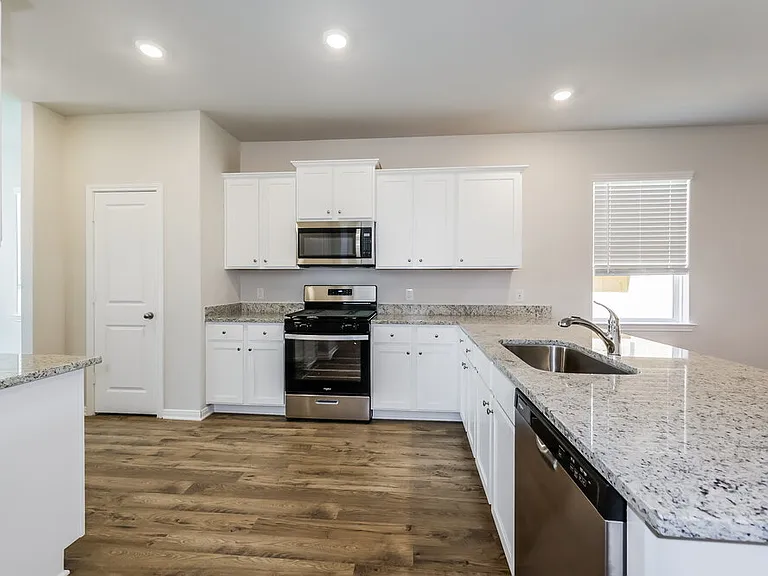 16431 Honeysuckle Hill Dr — Photo 10