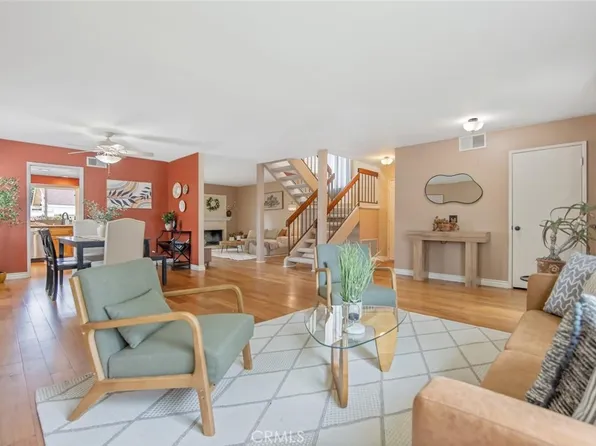 27503 Fairport Ave, Santa Clarita, CA 91351