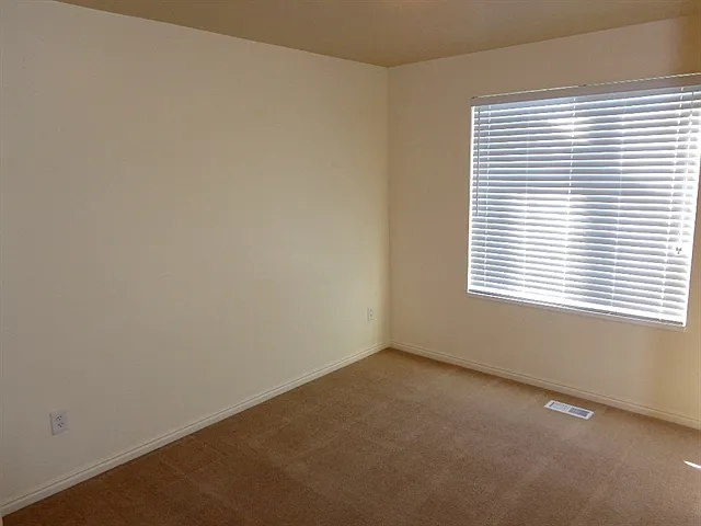358 N Stamford Dr — Photo 15