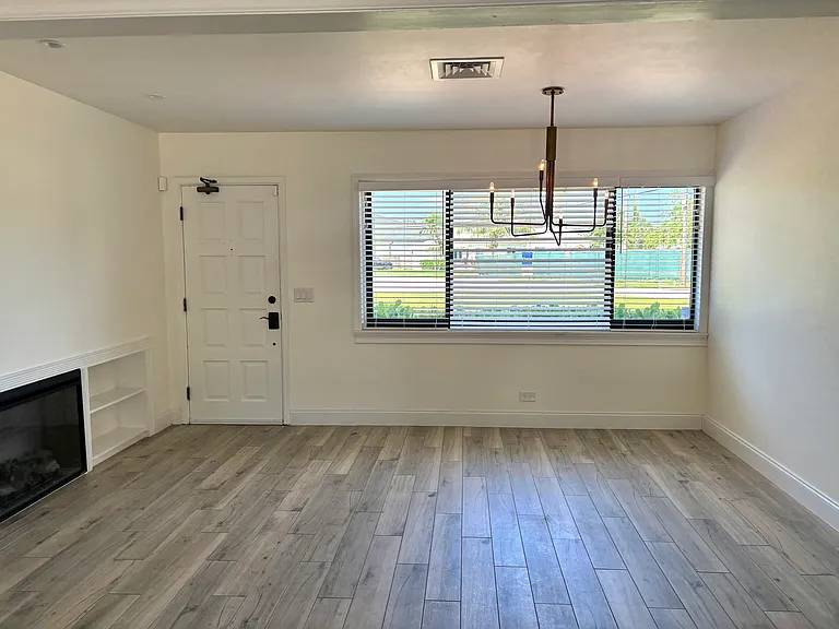 310 Orange Way — Photo 27
