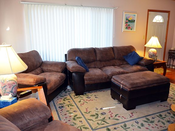 5th image of 134 W Emerson Ave