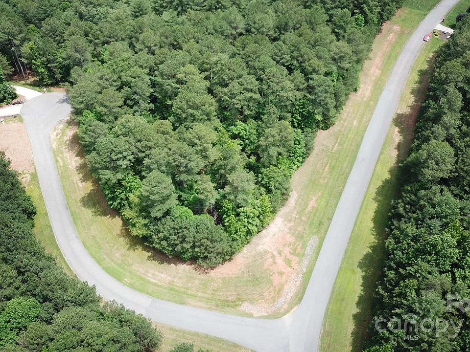 1st image of 228 Riverwalk Dr