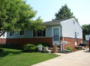 1081 Nash Ave, Ypsilanti, MI 48198