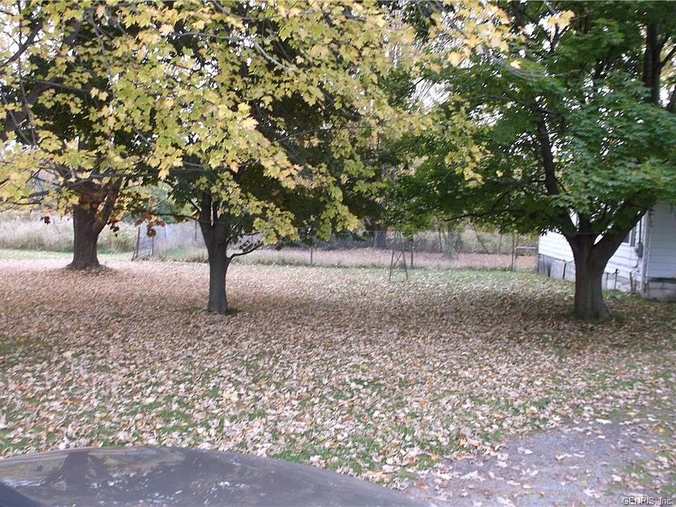 2nd image of 4443 Lakeville Groveland Rd