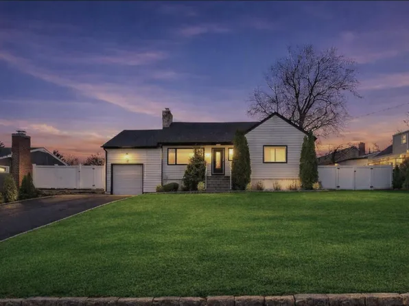 20 Van Buren Place, White Plains, NY 10603