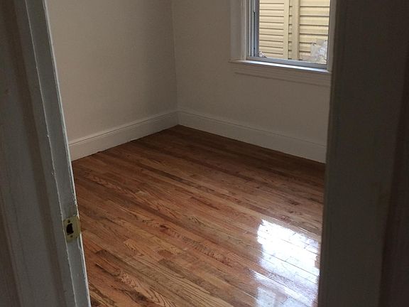 5th image of 37 Clendenny Ave