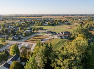 3202 Honeycomb Ct Unit 8B, Spirit Lake, IA 51360
