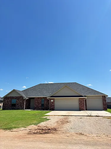 2209 E Grassland Ln Photo 1 2209 E Grassland Ln Photo 1