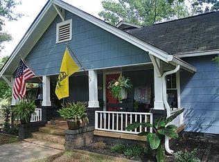 922 Cherry St, Pendleton, SC 29670