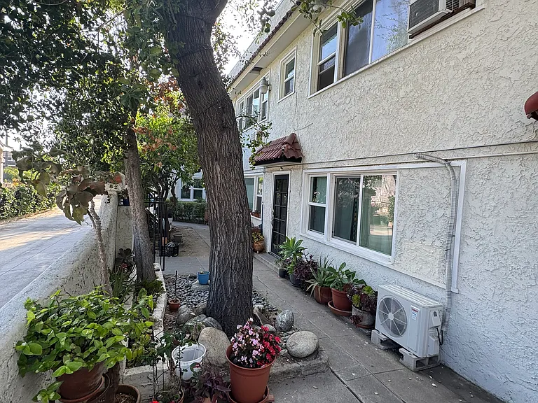 101 S Cordova St #3 — Photo 17