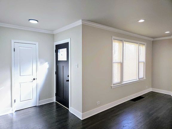 2nd image of 2238 Stratford Ave