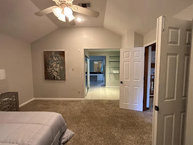 2407 Winding Hollow Ln — Photo 16