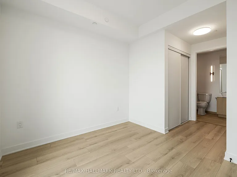 1185 Dupont St #627 — Photo 17