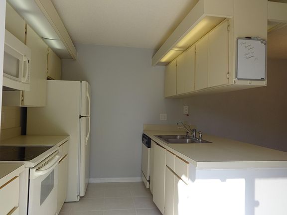 2nd image of 2605 26th Ct Unit 154-A