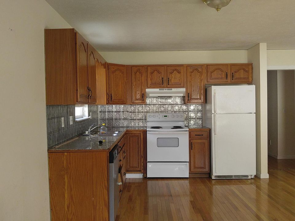 2nd image of 19588 Winfield Rd