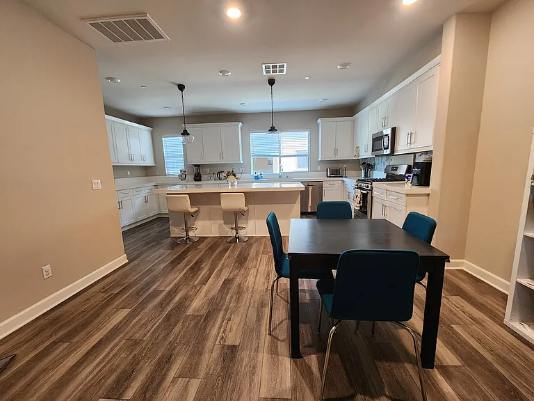 1569 Castillo Way #12 — Photo 8