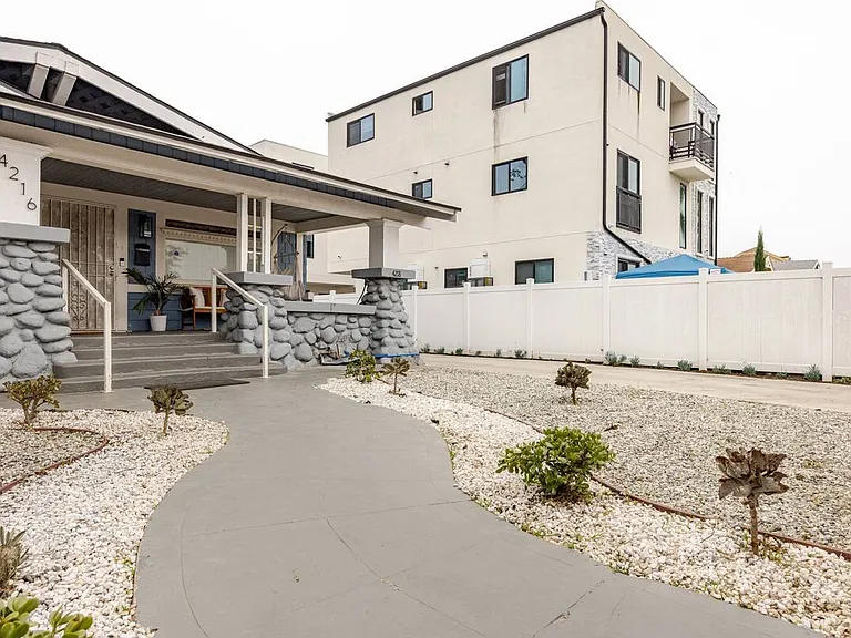 4218 Dalton Ave — Photo 20