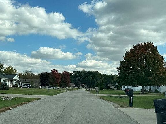 5th image of 1849 Redwood Cir