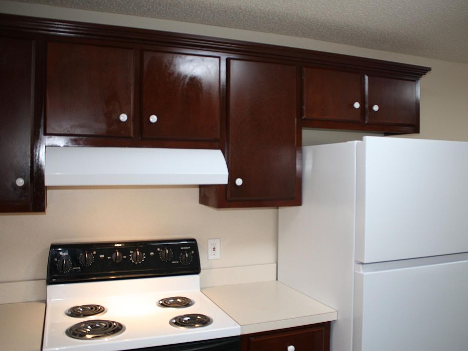 Stove and refrigerator