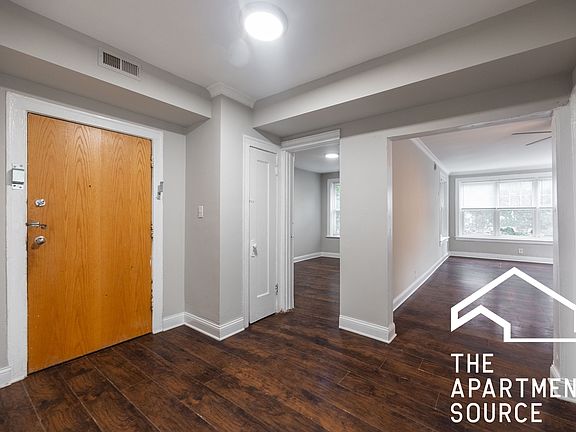 5th image of 6300 N Oakley Ave #2