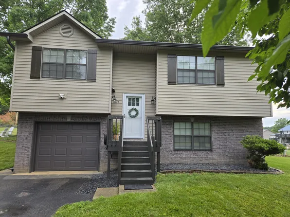 112 Kings Mountain Ct, Johnson City, TN 37604