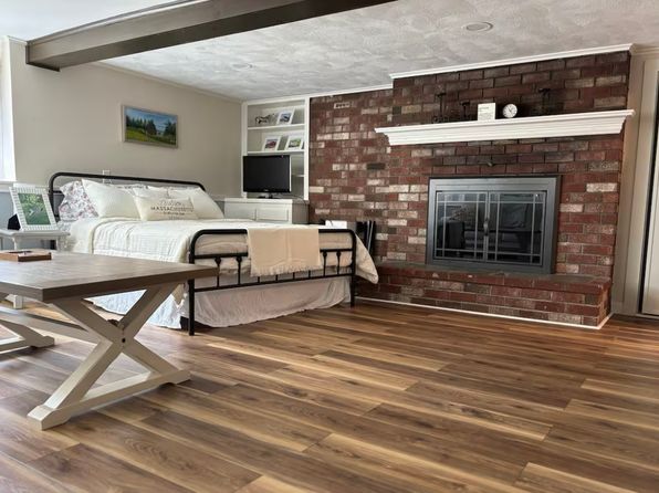 (undisclosed Address)