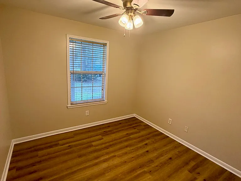 513 Cherokee Ct — Photo 19