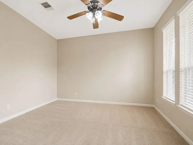 4102 Sandstone Bend Ln — Photo 5