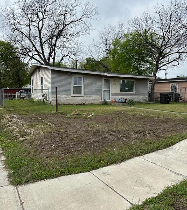 1st image of 726 Southcross