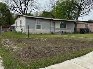 726 W Southcross Blvd, San Antonio, TX 78211