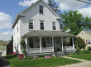 33 Garfield Ave, Easthampton, MA 01027