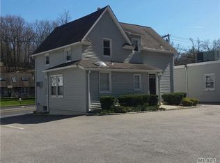 793 Fort Salonga Rd, Northport, NY 11768