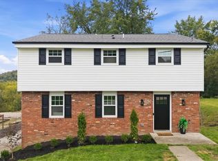 221 S Magnolia Dr, Glenshaw, PA 15116