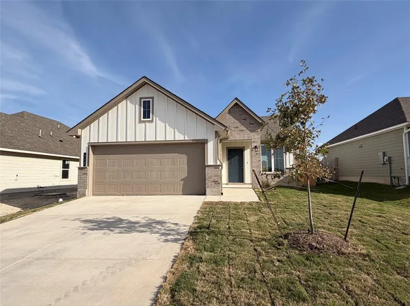 312 Boatright Blvd, Jarrell, TX 76537