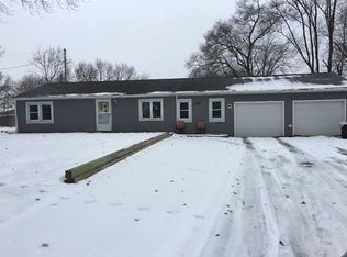 503 4th St, Colona, IL 61241