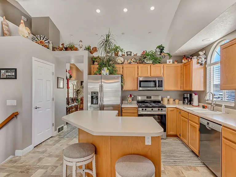4573 S 5505 W — Photo 12