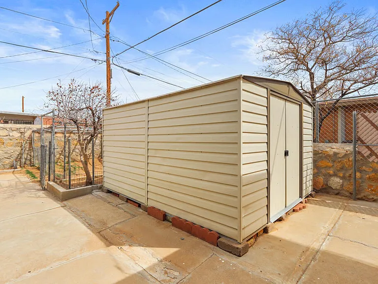5201 Cornell Ave — Photo 35