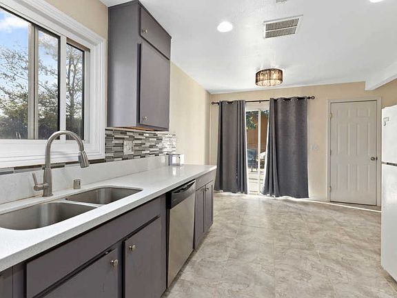 4th image of 40668 177th St E