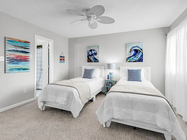 4000 Fairway Lakes Dr — Photo 25