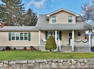 15 W Oxford St, Valhalla, NY 10595